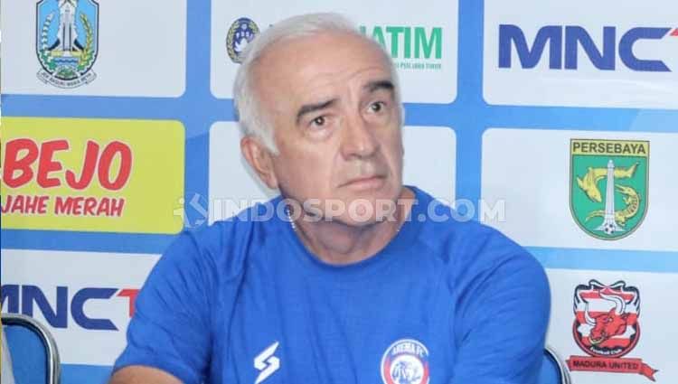 Perubahan sikap Arema FC yang kini mendukung kelanjutan Liga 1, tampak selaras dengan keinginan Mario Gomez. Copyright: © Ian Setiawan/INDOSPORT