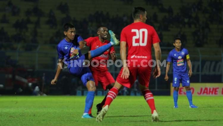 Piala Gubernur Jawa Timur: Arema FC vs Sabah FA. Copyright: © Ian Setiawan/INDOSPORT