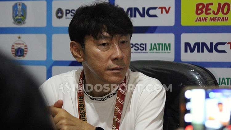 PSSI menuntut Shin Tae-yong bisa membawa Timnas Indonesia menyapu bersih tiga laga sisa Kualifikasi Piala Dunia 2022 supaya menembus ranking 150 FIFA. Copyright: © Fitra Herdian/INDOSPORT