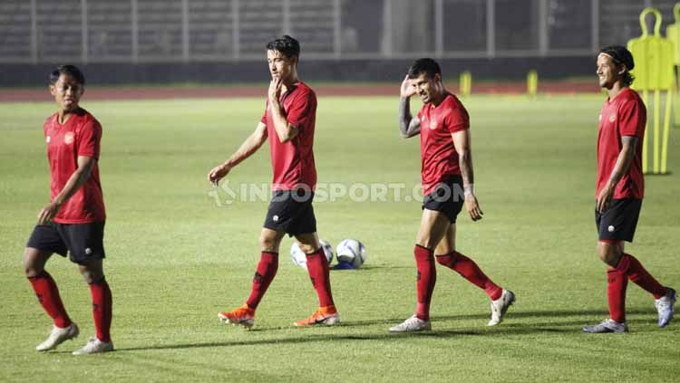 Media Malaysia soroti pernyataan pelatih asal Brasil, Jaino Matos, mengenai penelitiannya soal menurunnya kualitas pemain Indonesia ketika dewasa. Copyright: © Herry Ibrahim/INDOSPORT