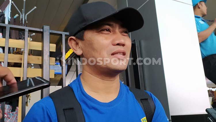 Pelatih fisik klub Liga 1 Persib, Yaya Sunarya. Copyright: © Arif Rahman/INDOSPORT