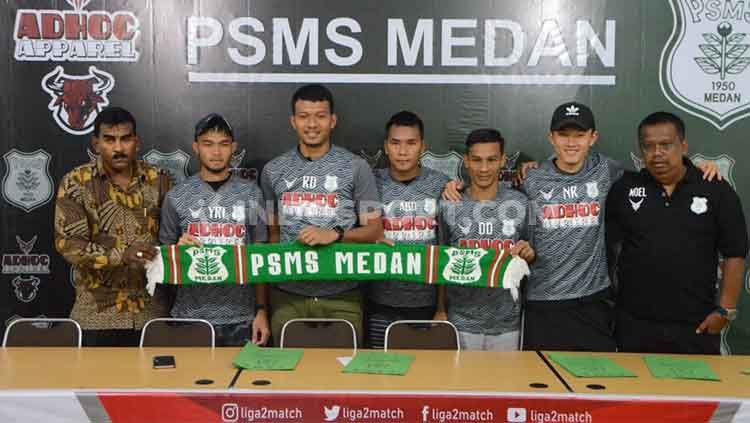 PSMS Medan resmi memperkenalkan lima pemain anyar mereka untuk mengarungi Liga 2 2020, Selasa (18/2/2020). Copyright: © Aldi Aulia Anwar/INDOSPORT