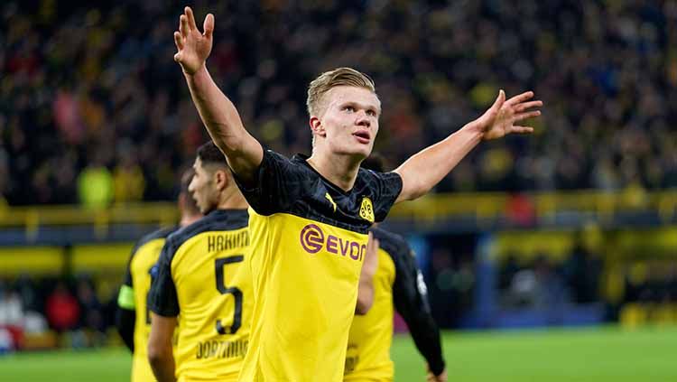 Pemain Borussia Dortmund, Erling Haaland kembali jadi starter saat lawan Wolfsburg. Copyright: © Sylvain Lefevre/Getty Images