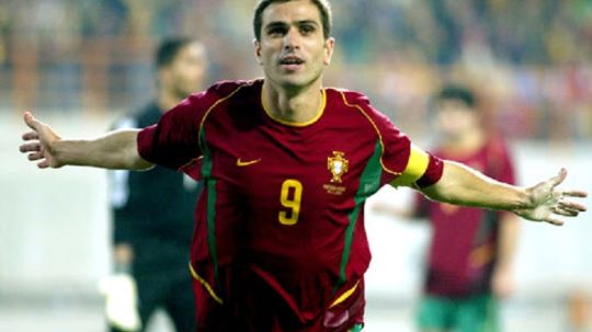 Pemain legendaris PSG dan Timnas Portugal, Pedro Pauleta. Copyright: © Bernews