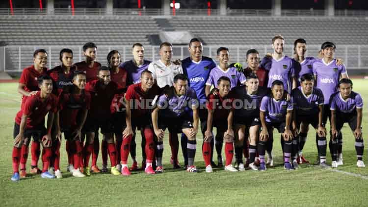 Skuat Persita Tangerang saat uji coba melawan Timnas Indonesia di Stadion Madya Senayan, Jumat (21/02/20). Copyright: © Herry Ibrahim/INDOSPORT