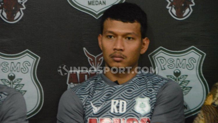 Pemain anyar klub Liga 2 PSMS Medan, Agung Prasetyo, salah satu pemain yang turut angkat suara perihal kontrak ulang pemain. Copyright: © Aldi Aulia Anwar/INDOSPORT