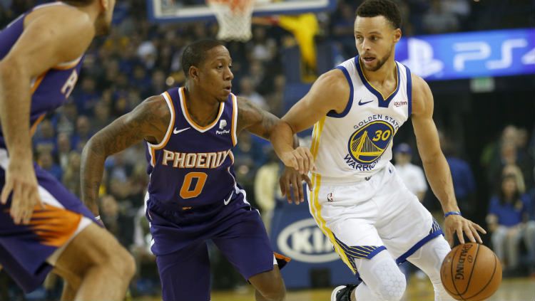 Stephen Curry di laga NBA Golden State Warriors vs Phoenix Suns. Copyright: © Jane Tyska/Digital First Media/The Mercury News via Getty Images