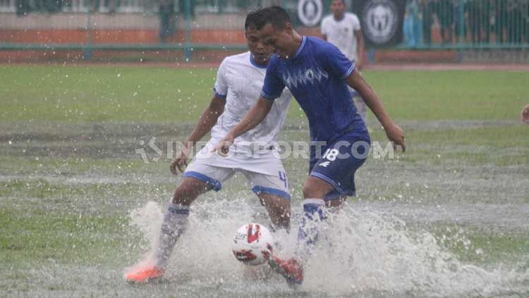 Uji coba PSCS Cilacap VS PSIM Yogyakarta di Stadion Wijayakusuma, Cilacap, Minggu (01/03/20). Copyright: © Ronald Seger Prabowo/INDOSPORT