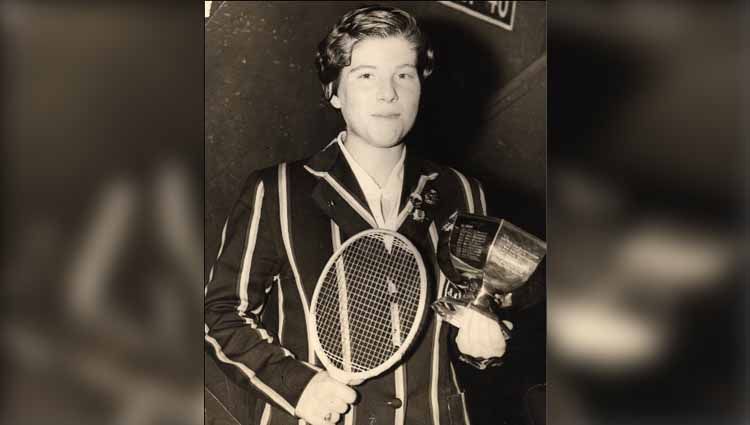 Inilah kisah unik mantan juara bertahan Kejuaraan All England, yakni Judy Devlin, yang sempat gonta-ganti dua kewarganegaraan sekaligus. Copyright: © factminton.wordpress.com