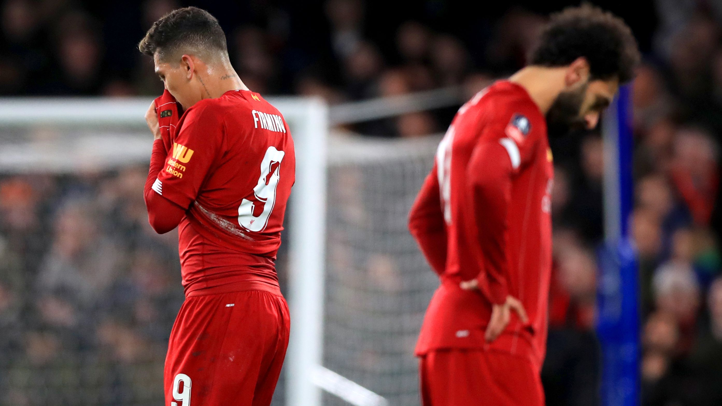 Para pemain Liverpool tertunduk lesu usai kalah. Copyright: © Mike Egerton/PA Images via Getty Images