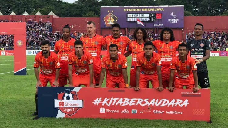 Diberhentikannya Liga 1 2020 hingga 29 Mei mendatang, Persiraja Banda Aceh meliburkan para pemainnya, termasuk Defri Rizki untuk melakukan sesi latihan di rumah. Copyright: © Media Persiraja