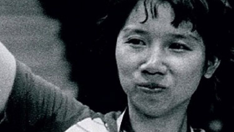 Kisah Han Aiping, jawara Singapore Open asal China yang meninggal dunia akibat menderita kanker paru-paru. Copyright: © bwfmuseum