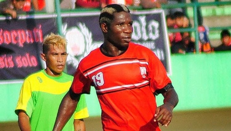 Mantan pemain Persis Solo asal Kamerun Nnana Onana. Copyright: © pasoepati.net