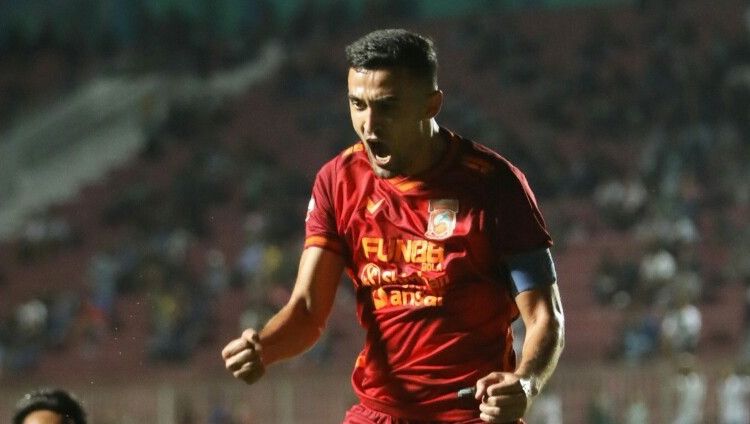 Kapten Borneo FC, Javlon Guseynov, bertekad bawa Pesut Etam raih prestasi , minimal tampil lebih baik di Liga 1 2022/23 dengan sistem home-away. Copyright: © borneofc.id