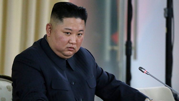 Pemimpin Korea Utara, Kim Jong-un, melarang warganya untuk tertawa selama 11 hari. Copyright: © Mikhail Svetlov/GettyImages