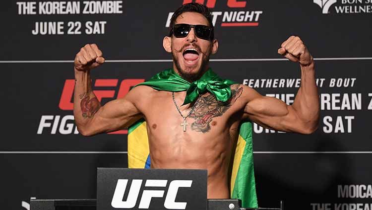 Anderson dos Santos petarung UFC Brasil, meminta otoritas membuka kembali gym meski masih ada wabah corona. Copyright: © Josh Hedges/Getty Images