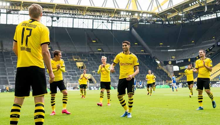 Selebrasi dengan social distancing di Bundesliga jadi sorotan mantan pemainnya, Max Kruse. Copyright: © Alexandre Simoes/Borussia Dortmund via Getty Images