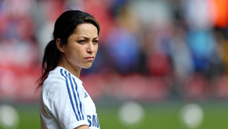 Mengenang Eva Carneiro, dokter cantik Chelsea 2011-2015 yang pernah berkonflik dengan Jose Mourinho dan dicap gila seks. Copyright: © Matthew Ashton/GettyImages