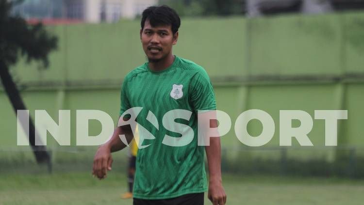 Mantan pemain PSMS Medan yang kini memperkuat AA Tiga Naga, Saktiawan Sinaga. Copyright: © Aldi Aulia Anwar/INDOSPORT