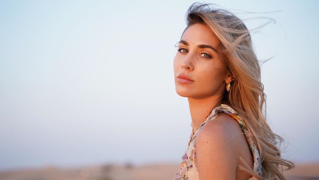 Demi Model Seksi Ini Mario Gotze Rela Merapat Ke Ac Milan Indosport