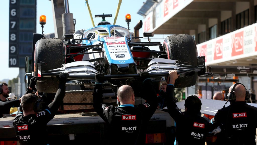 Mobil F1 dari Tim Williams milik Nicholas Latifi yang mengalami kendala ban saat test di Barcelona, Februari 2020 lalu. Copyright: © Charles Coates/Getty Images