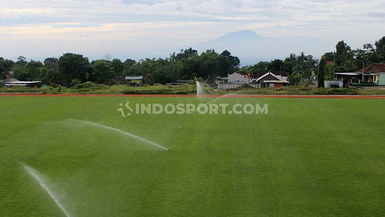 Pembangunan Stadion Kebo Giro Boyolali. Copyright: © Ronald Seger Prabowo/INDOSPORT