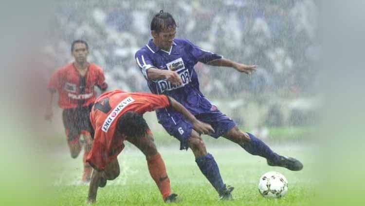Pertandingan Persib Bandung vs Persija Jakarta, menjadi salah satu laga yang sangat dinantikan oleh pecinta sepak bola nasional, termasuk Aji Nuprijal. Copyright: © Dok. Pribadi Aji Nuprijal