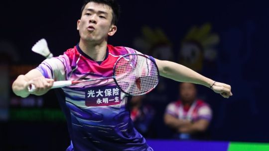 Performa Zheng Siwei yang menurun, dapat sorotan dari legenda bulutangkis Cai Yun. Copyright: © Visual China Group via Getty Images