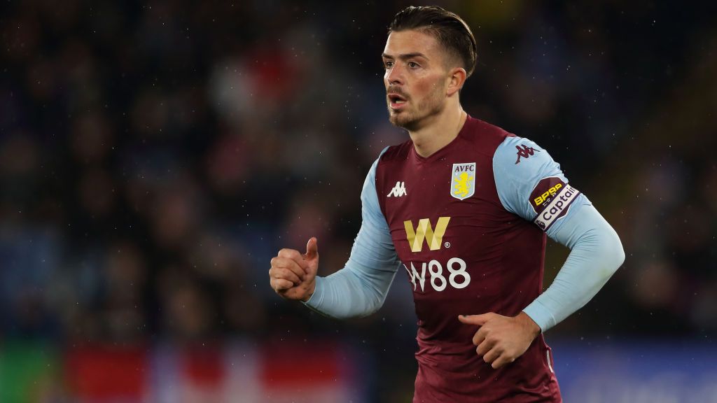 Jack Grealish saat membela klub Inggris, Aston Villa. Copyright: © James Williamson - AMA/Getty Images