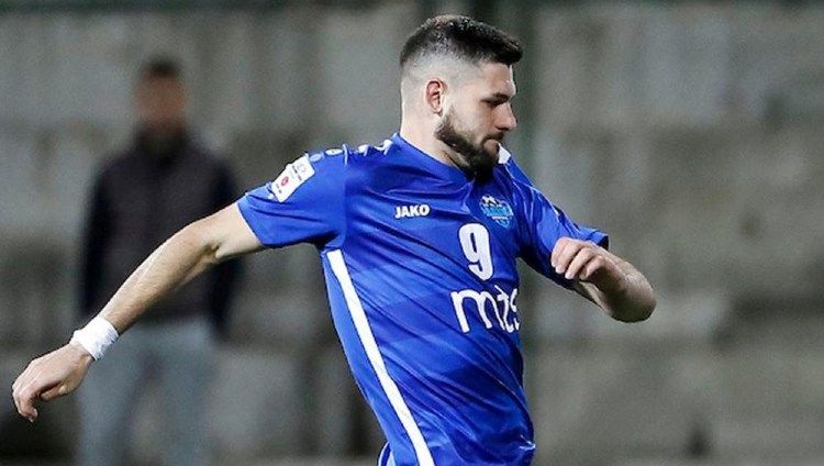 Mari berkenalan dengan sosok Milan Makaric, pengganti wonderkid Indonesia Witan Sulaeman saat starter 45 menit bersama FK Radnik Surdulica. Copyright: © Starsport/Espreso