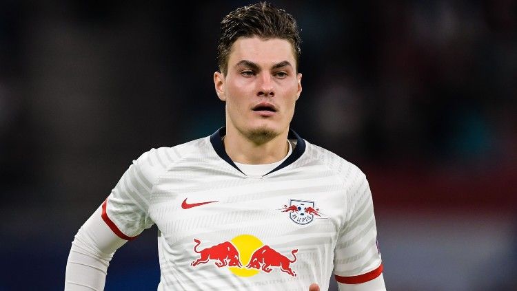 Pemain AS Roma yang tengah dipinjamkan ke Red Bull Leipzig, Patrik Schick, berpotensi besar gabung AC Milan karena dirinya berhutang budi kepada Ralf Rangnick. Copyright: © NP Sport via Getty Images