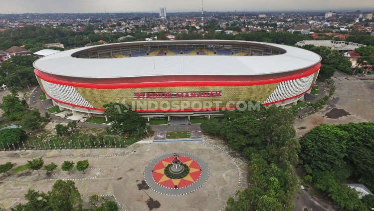 Kondisi terkini salah satu venue Piala Dunia U-20 2021, Stadion Manahan Solo. Copyright: © Ronald Seger Prabowo/INDOSPORT