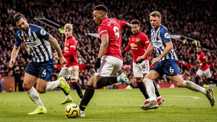Pertandingan Brighton and Hove Albion vs Manchester United bisa disaksikan melalui layanan live streaming. Copyright: © Ash Donelon/Manchester United via Getty Images