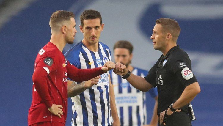 Hasil pertandingan ajang Liga Inggris 2019-20 antara Brighton & Hove Albion vs Liverpool berkesudahan dengan skor 1-3, Kamis (09/07/20) dini hari WIB. Copyright: © Catherine Ivill/Getty Images