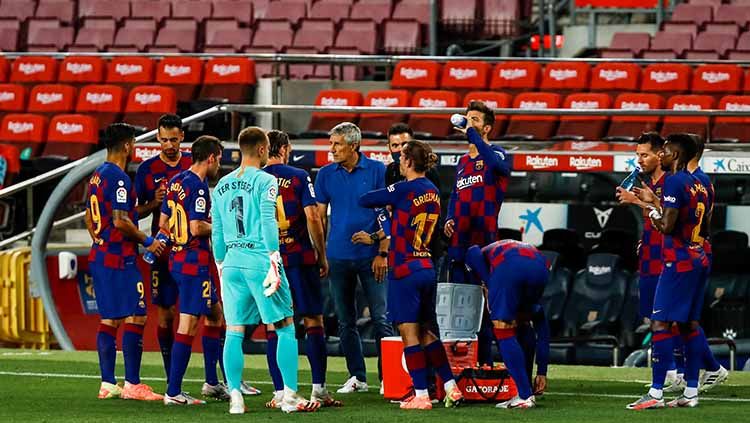 Barcelona terus menuding rivalnya Real Madrid dibantu keputusan VAR dalam memenangkan persaingan gelar juara LaLiga Spanyol. Apakah betul demikian? Copyright: © Getty images