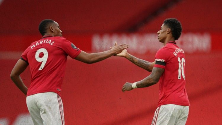 Selebrasi Martial dan Rashford, dua pencetak gol di laga pekan ke-35 Liga Inggris 2019/20, Manchester United vs Southampton Copyright: © https://twitter.com/ManUtd