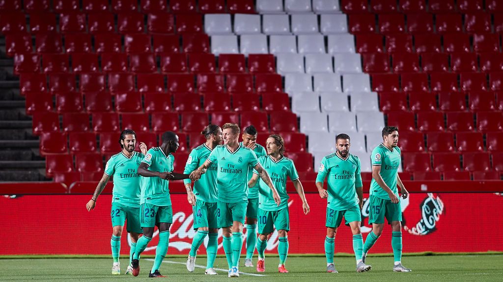 Bagaimana cara LaLiga mendukung para peserta kompetisi untuk bertahan di tengah ancaman krisis finansial akibat pandemi corona? Copyright: © Fran Santiago/Getty Images