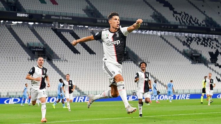 Selebrasi gol Cristiano Ronaldo dalam pertandingan Serie A Italia kontra Lazio, Senin (20/7/20). Copyright: © Twitter Juventus