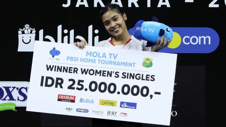 Gregoria Mariska Tunjung juara Mola TV PBSI Home Tournament. Copyright: © Badminton Indonesia