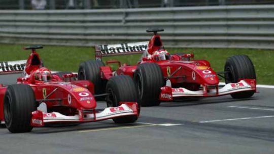 Momen-momen kontroversial Michael Schumacher. Copyright: © Essentiallysports
