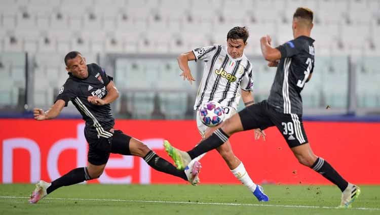 Paulo Dybala isunya mau memangkas gajinya hingga 50 persen untuk bisa bergabung dengan Inter Milan. Foto: Daniele Badolato - Juventus FC/Juventus FC via Getty Images. Copyright: © Daniele Badolato - Juventus FC/Juventus FC via Getty Images