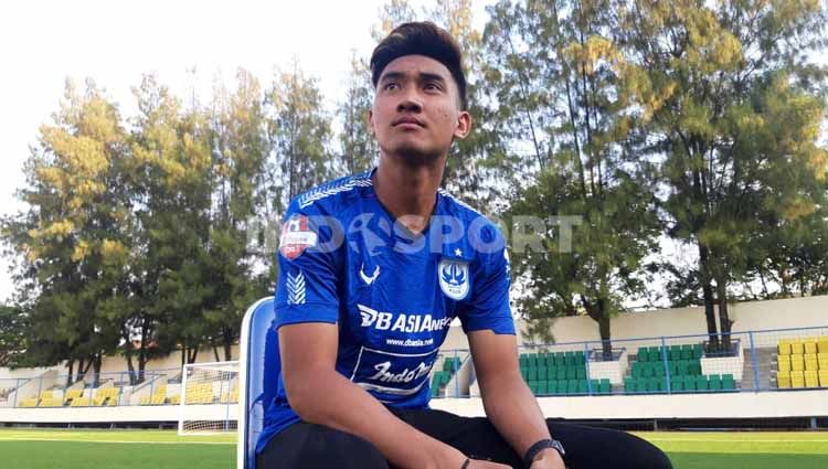 Pemain baru PSIS, Galih Trianggoro Mahmud yang didatangkan dari Bhayangkara FC U-18. Copyright: © Alvin Syaptia Pratama/INDOSPORT