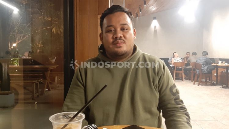 Pro player PES Persija Jakarta eSports, Rizal 'Ivander' Danyarta mengungkap perbedaan fans Indonesia dan pengalamannya membela tim Liga Thailand. Copyright: © Ronald Seger Prabowo/INDOSPORT