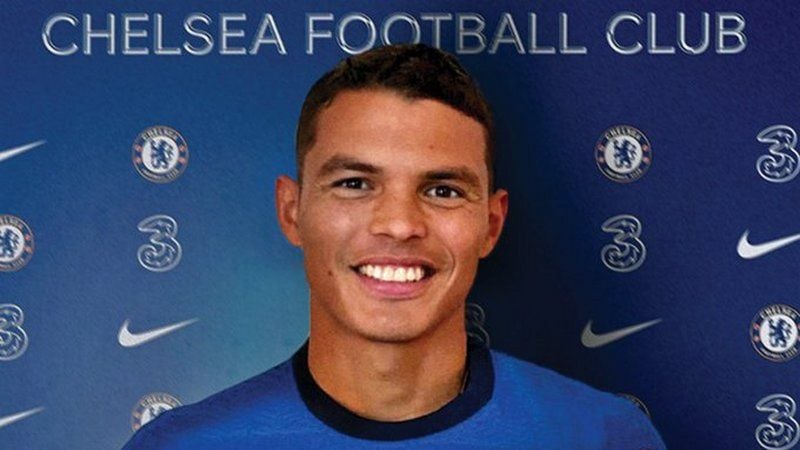 Thiago Silva resmi bergabung ke Chelsea Copyright: © twitter.com/ChelseaFC