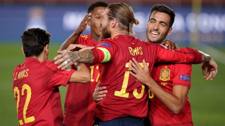 Selebrasi gol Sergio Ramos di laga UEFA Nations League Spanyol vs Ukraina. Copyright: © David S. Bustamante/Soccrates/Getty Images
