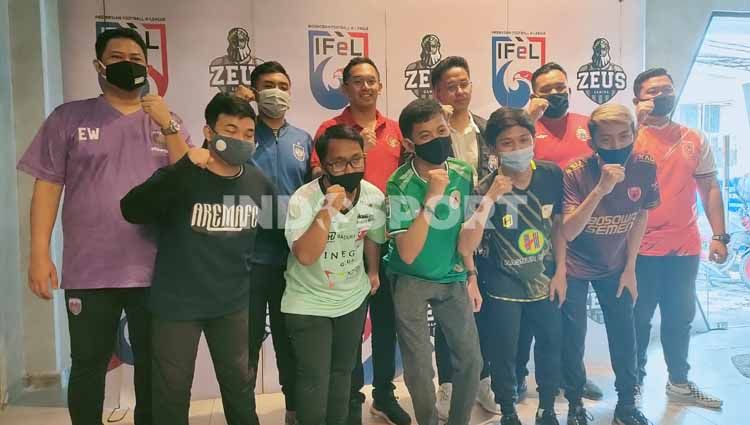 Peserta lengkap Indonesian Football e-League (IFeL) 2020 lalu. IFel 2021 bakal segera hadir dengan tajuk baru, IFeLeague 1 2021. Copyright: © Martini/INDOSPORT