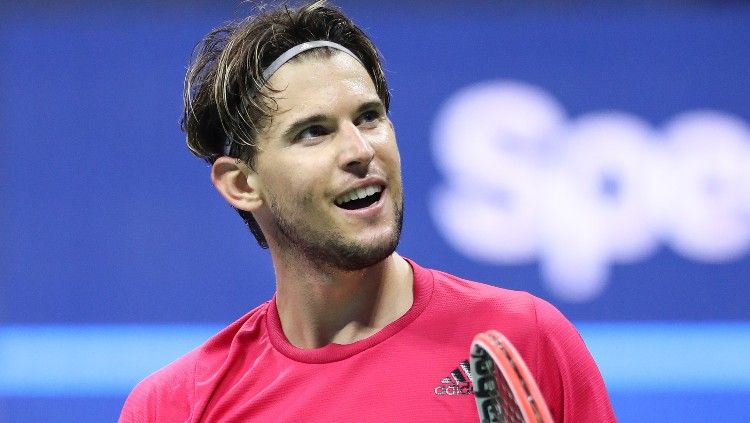 Dominic Thiem selebrasi usai memastikan kemenangan atas Daniil Medvedev di semifinal AS Terbuka, Sabtu (12/09/20). Copyright: © Matthew Stockman/Getty Images