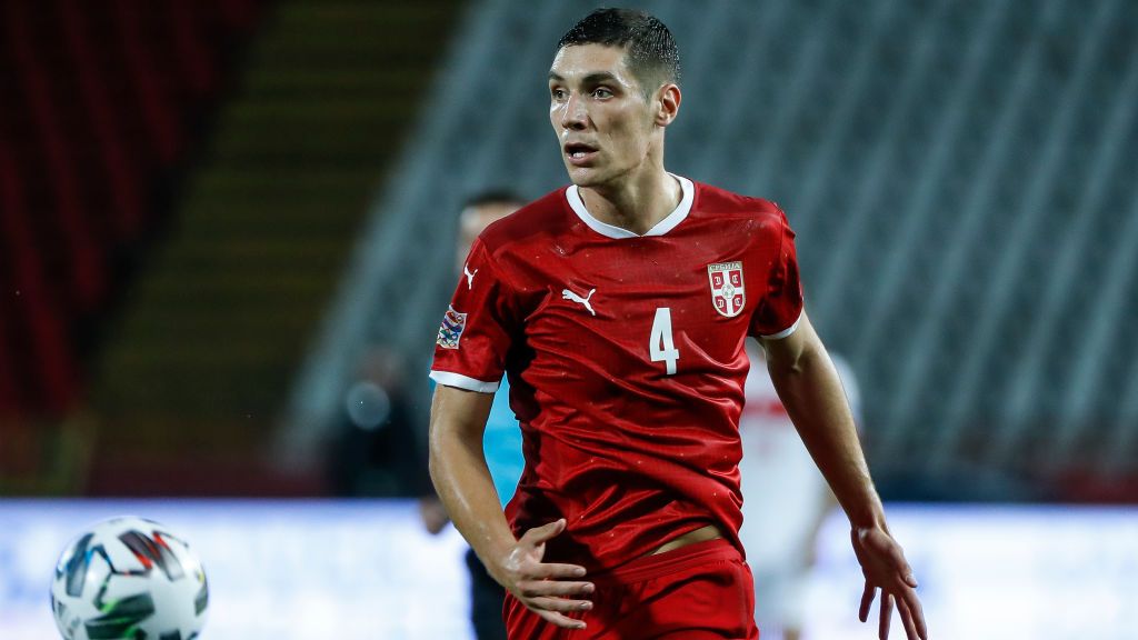 Nikola Milenkovic, bek Fiorentina yang digadang-gadang sebagai penerus Nemanja Vidic. Copyright: © Srdjan Stevanovic/Getty Images