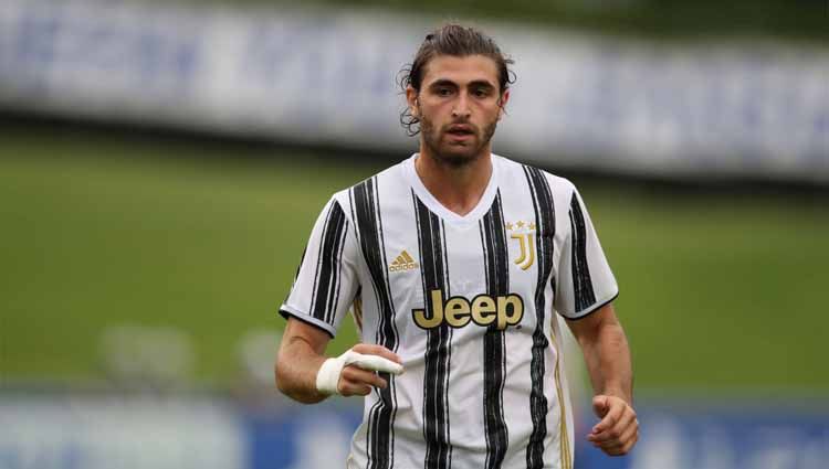 Juventus diketahui sedang menyiapkan rencana licik yang melibatkan wonderkid mereka untuk merebut salah satu bintang andalan AC Milan. Copyright: © Jonathan Moscrop/Getty Images