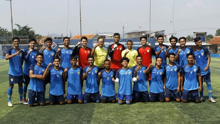 Bandung United setelah berlatih di Lapangan Fanshop Mini Soccer Stadium, Kota Cimahi, Selasa (15/9/20). Copyright: © Arif Rahman/INDOSPORT